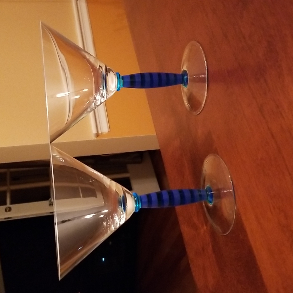 Vintage 4 pc Martini Glass Set - Picture 2 of 6